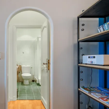 Апартаменты Le Petit Coin De La Bastide 11