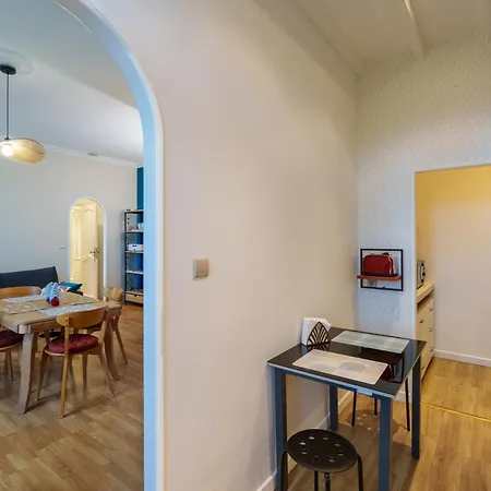 Апартаменты Le Petit Coin De La Bastide 11